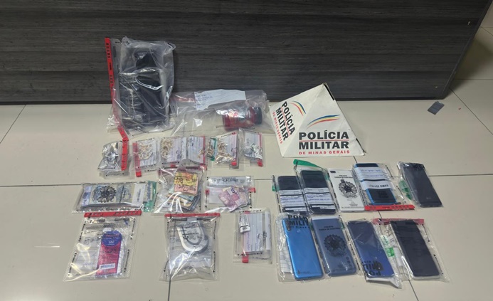 policia-militar-prende-dois-homens-e-apreende-drogas-em-barbacena