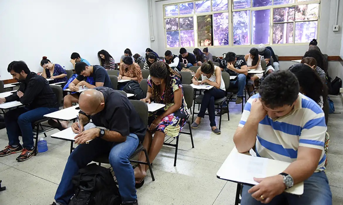 encceja-2026:-prazo-de-inscricao-termina-sexta-feira-(15)