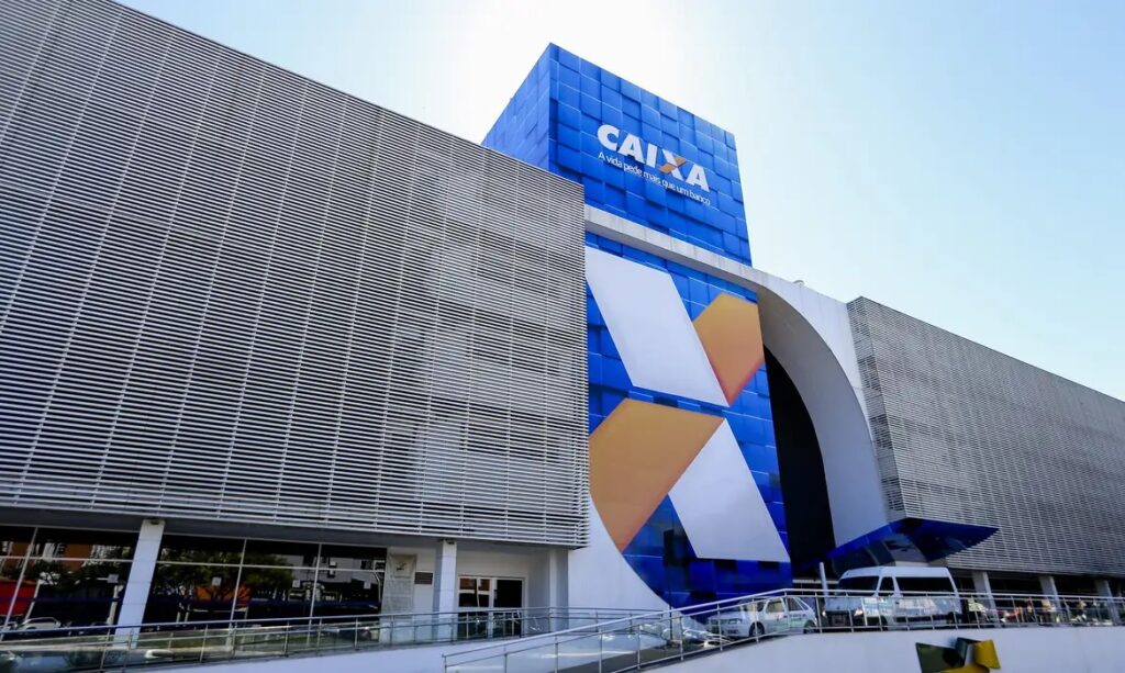 caixa-e-bb-liberam-abono-salarial-para-nascidos-em-maio-e-junho