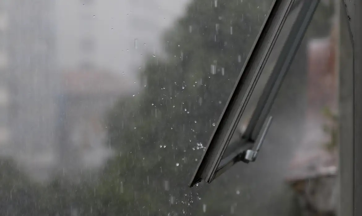 meteorologia-preve-chuva-de-granizo-neste-fim-de-semana-na-regiao-sul