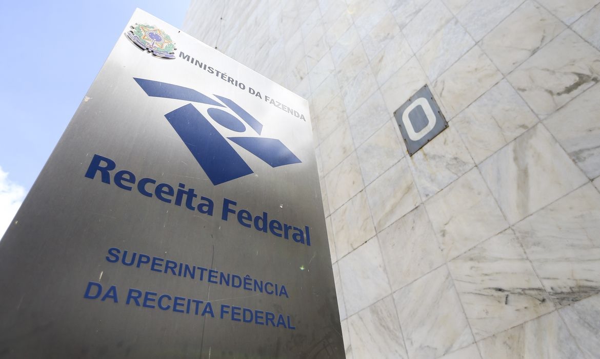 receita-preve-arrecadar-r$-17,2-bilhoes-com-ir-sobre-dividendos